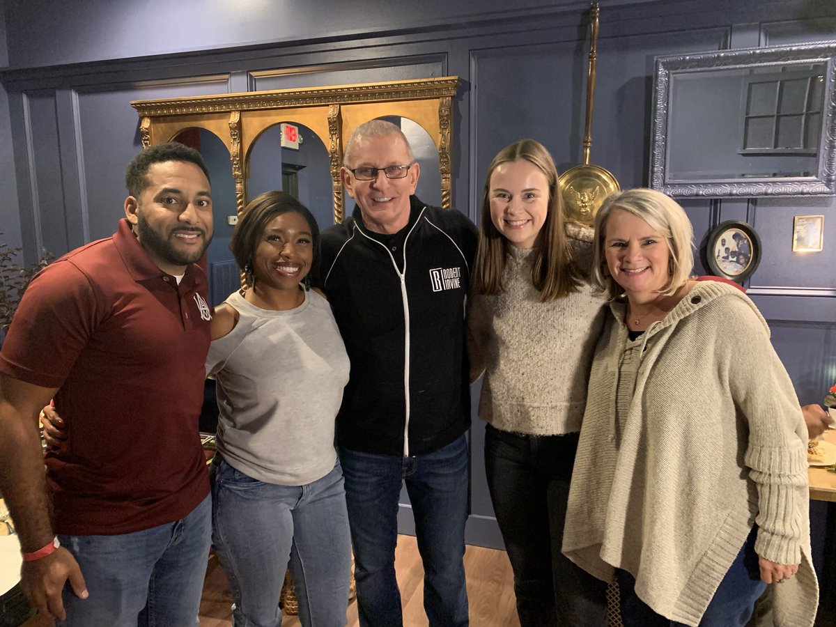 tmi1913's tweet photo. It was so much fun being able to attend a taping of one of my @FoodNetwork favorite shows. https://t.co/hyklNNqRHQ