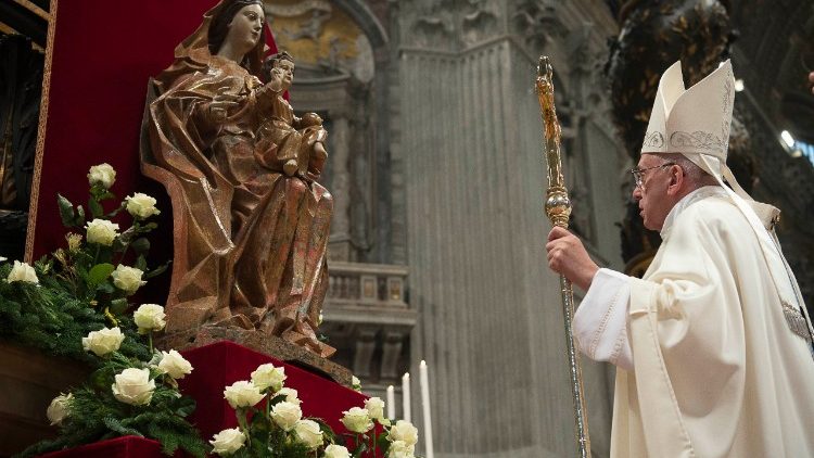 katoliskacerkev's tweet photo. #Danes na #praznik Gospodovega oznanjenja Mariji #25marec bo papež Frančišek @Pontifex posvetil #Rusija in #Ukrajina Marijinemu brezmadežnemu Srcu. Sveti oče bo posvetitev opravil ob 17. uri med spokornim bogoslužjem v baziliki svetega Petra. Molimo za #mir. https://t.co/vuNoNfTkDf