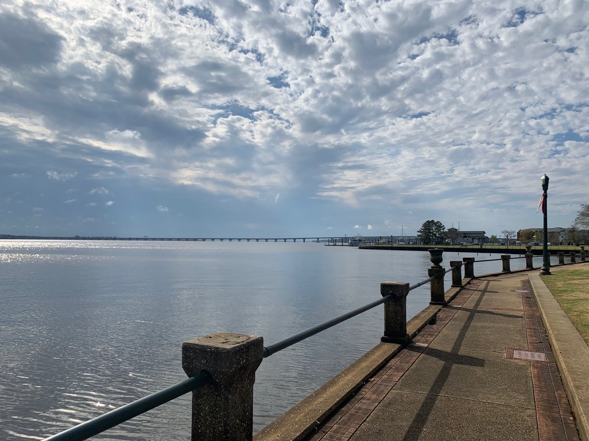 Took a little waterfront walk in @CityofNewBern to start my day in Craven County. The sun is trying sooooo hard to come out after 36 hours of rain!