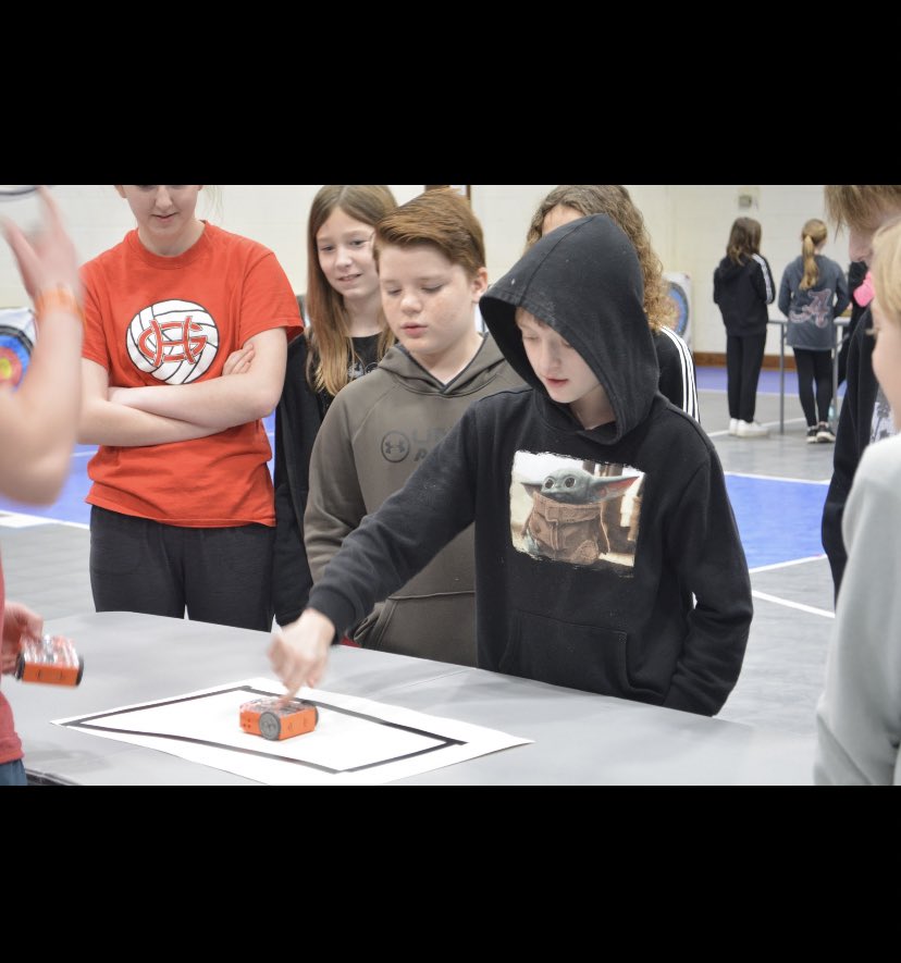 GHHS_batman's tweet photo. Our team got to visit GHES! We got to demonstrate what we do through fun activities that got the students excited for STEM! 🧪🌑👩‍🔬 @CarolFetters @CclineG @shanebarnette @John_HoodGH @CCBOEAL @uah_inspiress #science #STEM #inspiress #ghhs #teambatman https://t.co/AFKm8B8J7m