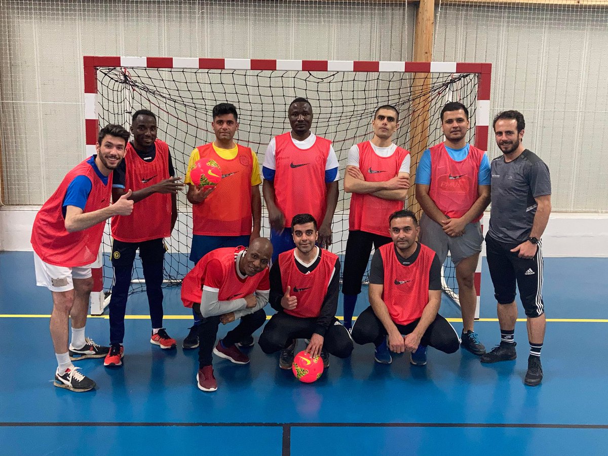 ufolep86's tweet photo. ‼️Sport société‼️  Projet Futsal ⚽️Ce jeudi avait lieu le 1er match de l'équipe futsal BPI vs @montamisefutsal.Merci au district de la vienne, à nos partenaires qui ont pu mobiliser les joueurs, à la ville de @poitiersfr pour ce projet.Merci aux joueurs 🙏😃
@UFOLEP #sportsociete https://t.co/1cIBbNLul6