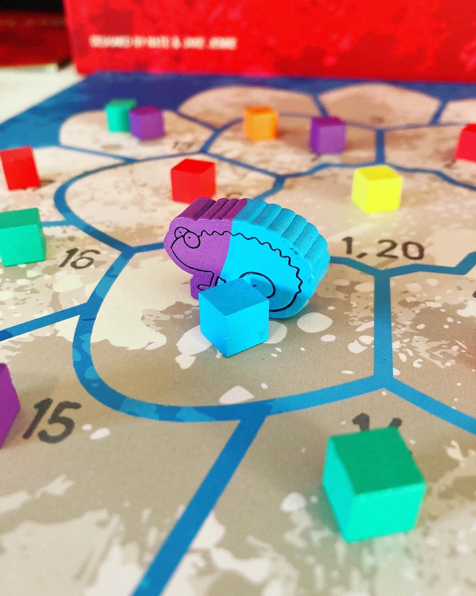 lastnightgames's tweet photo. Mechanics: in #lifeofachameleon you play as a chameleon. You’ll need to change your colors to match bugs if you want to eat them. There are 21 fully painted chameleons in the game to choose from. It’s unique and we love it.
#boardgamecomponents #boardgames #boardgamedesign #bgg https://t.co/hfepvUEy6E