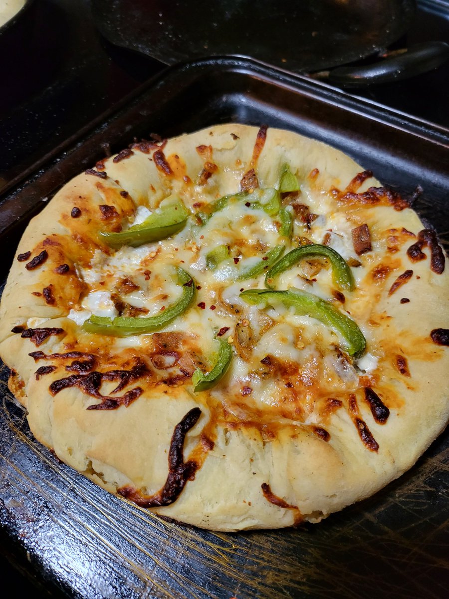 StarwalkerEdo's tweet photo. Hey all. Im over he playing irl pizza maker over here dont mind me. Not trying to fish for compliments at all. Seriously, i used sausage for the meat!
#pizza #castiron #castironpizza #food #notcake #fun https://t.co/6bVJqFBCwX