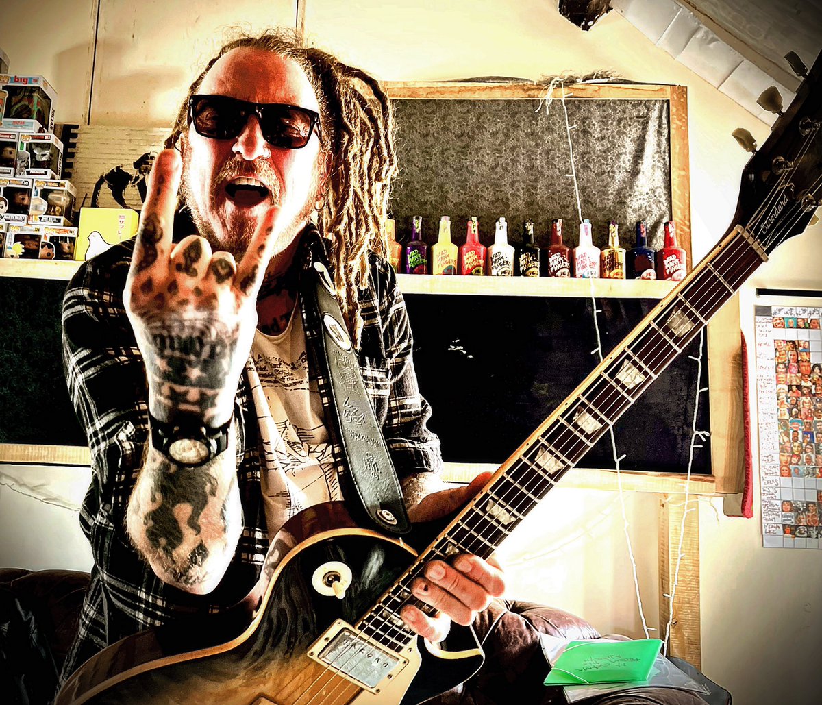 Ginger Wildheart tweet media