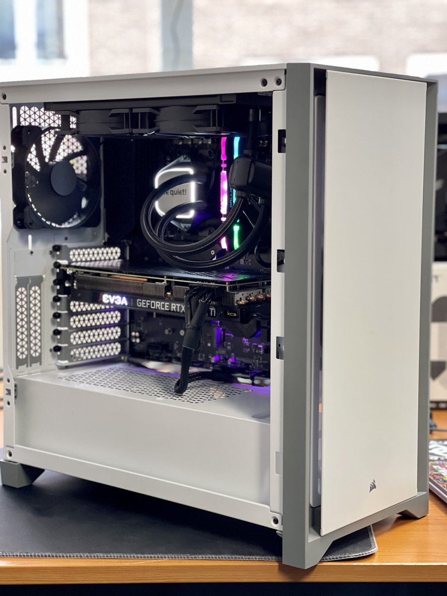 FRhardware's tweet photo. Qui le veut ? 🤩 Il nous reste un abyssin RYZEN 7 5800X &amp; RTX 3070Ti ✅
Go DM 🤓 https://t.co/uo2MNnnczD