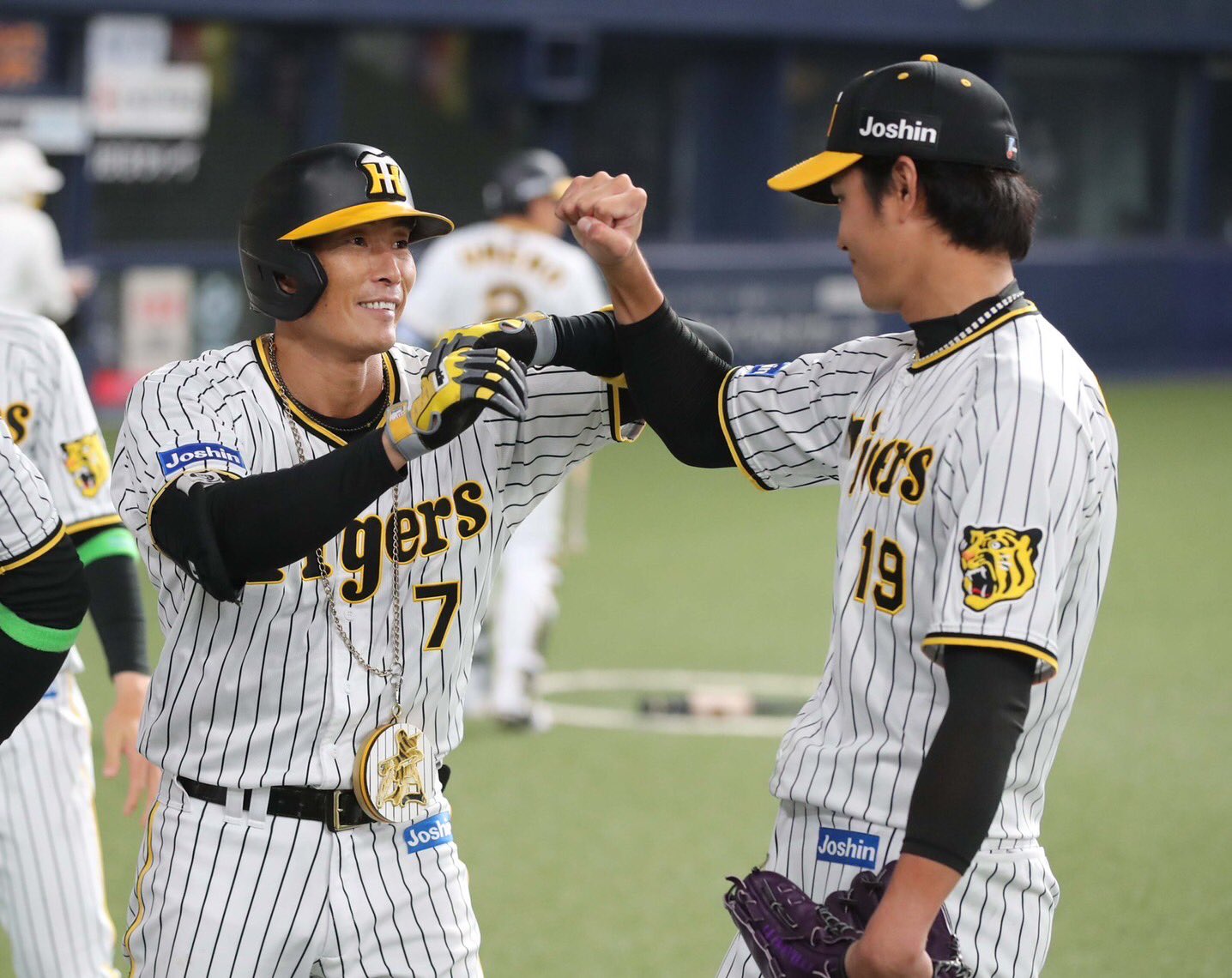 ※開封品 阪神タイガース 糸井嘉男 ウル虎の夏 ユニフォーム L 綱島理友のユニフォーム物語｜チーム情報｜阪神タイガース公式サイト