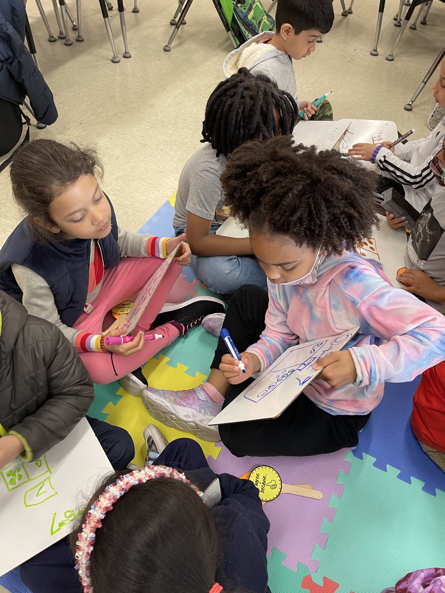 Mrs.Freudenvoll & Mrs.DeCorso tweet media