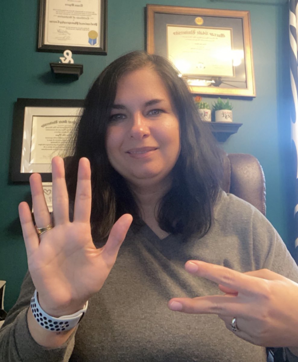 AAKP Ambassador Tessa Byars took the pledge to TAKE 2 and TELL 5! This #NationalKidneyMonth, AAKP encourages YOU to take 2 minutes to tell 5 people about kidney disease. Take the pledge now by tagging 5 people in the comments! #Take2Tell5 #AAKPforPatients