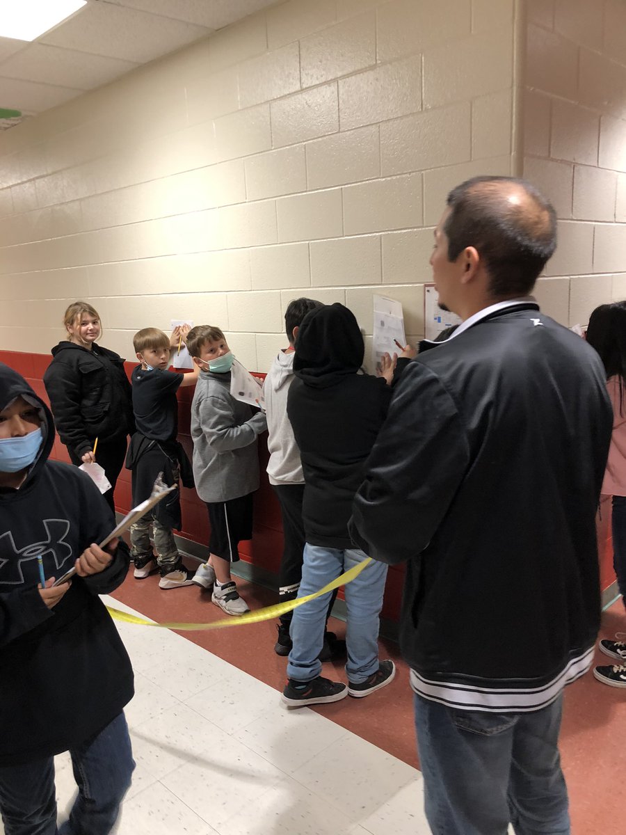 LauraAdamsComal's tweet photo. Mr. Nieto is bringing his math class to the hallway for some real world perimeter and area application. @GFESWildcats @MrJoshuaNieto @SSchneiderCISD #wildcatway https://t.co/0A6xkNhkqf
