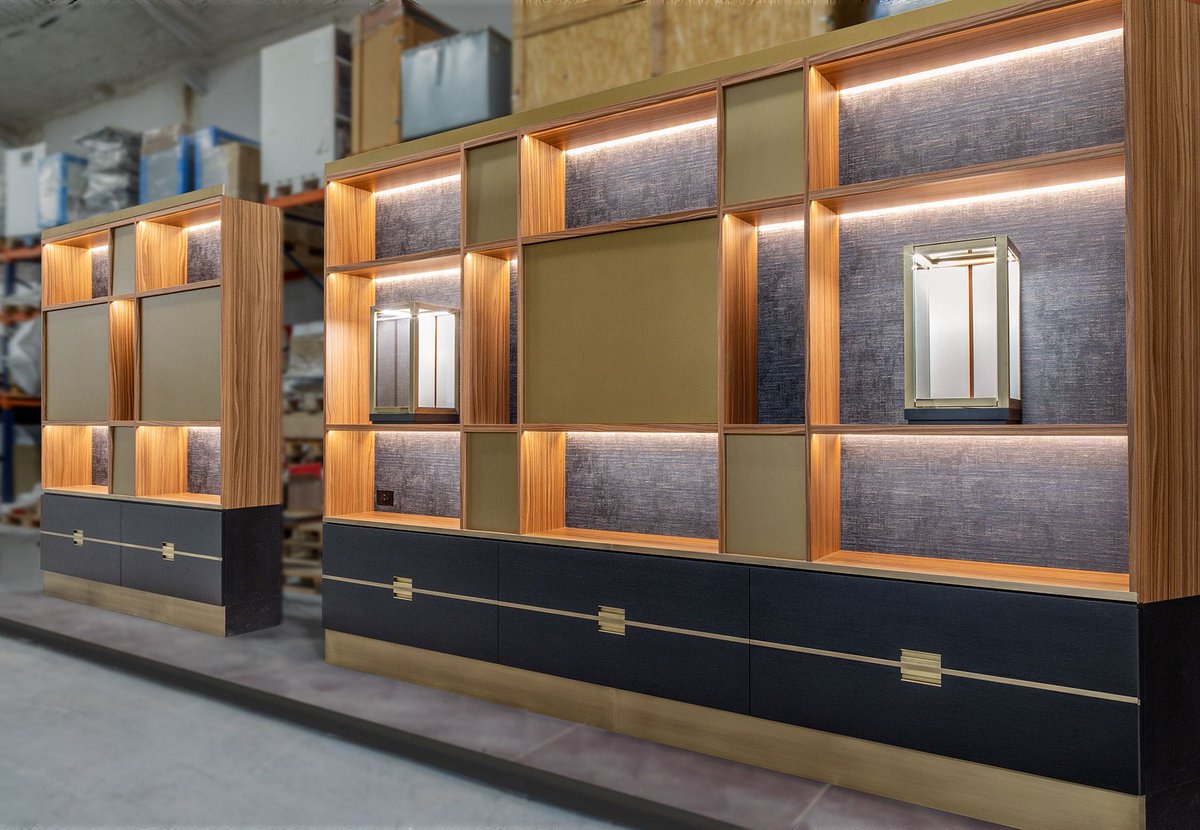 casadevallgroup's tweet photo. Enhance your displays using our talented team at Casadevall 👏🏼👏🏼👏🏼

#attentiontodetail #details #luxury #highendfixtures #customdesigns #customdisplay #customwork #CasaDevallGroup https://t.co/JeJ5NThecl