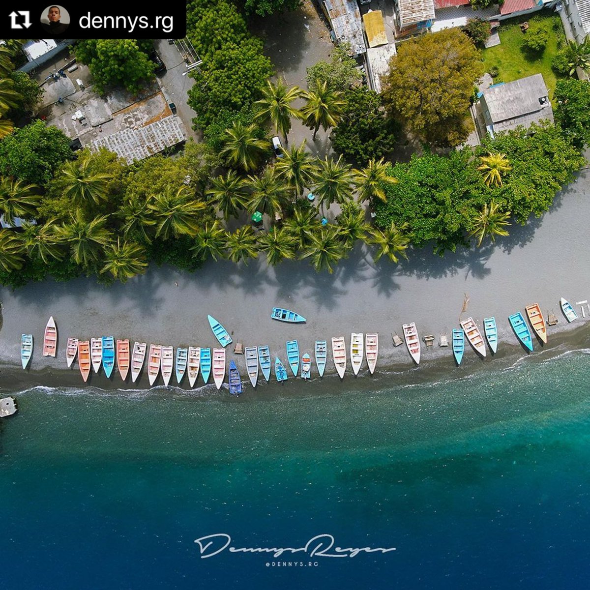 DescubreAzua's tweet photo. Playa Palmar de Ocoa, una belleza natural de la provincia de Azua. 🇩🇴
.
.
📸: @dennys.rg 
.
.

#marcaazua #iloveazua #visitazua #carribean #travelgram #igtravel #carribeanvibes #beachlife #endlesssummer #dominicanrepublic #azuamidestino #descubreazua #azuatienepotencial https://t.co/F0ODelOlyp