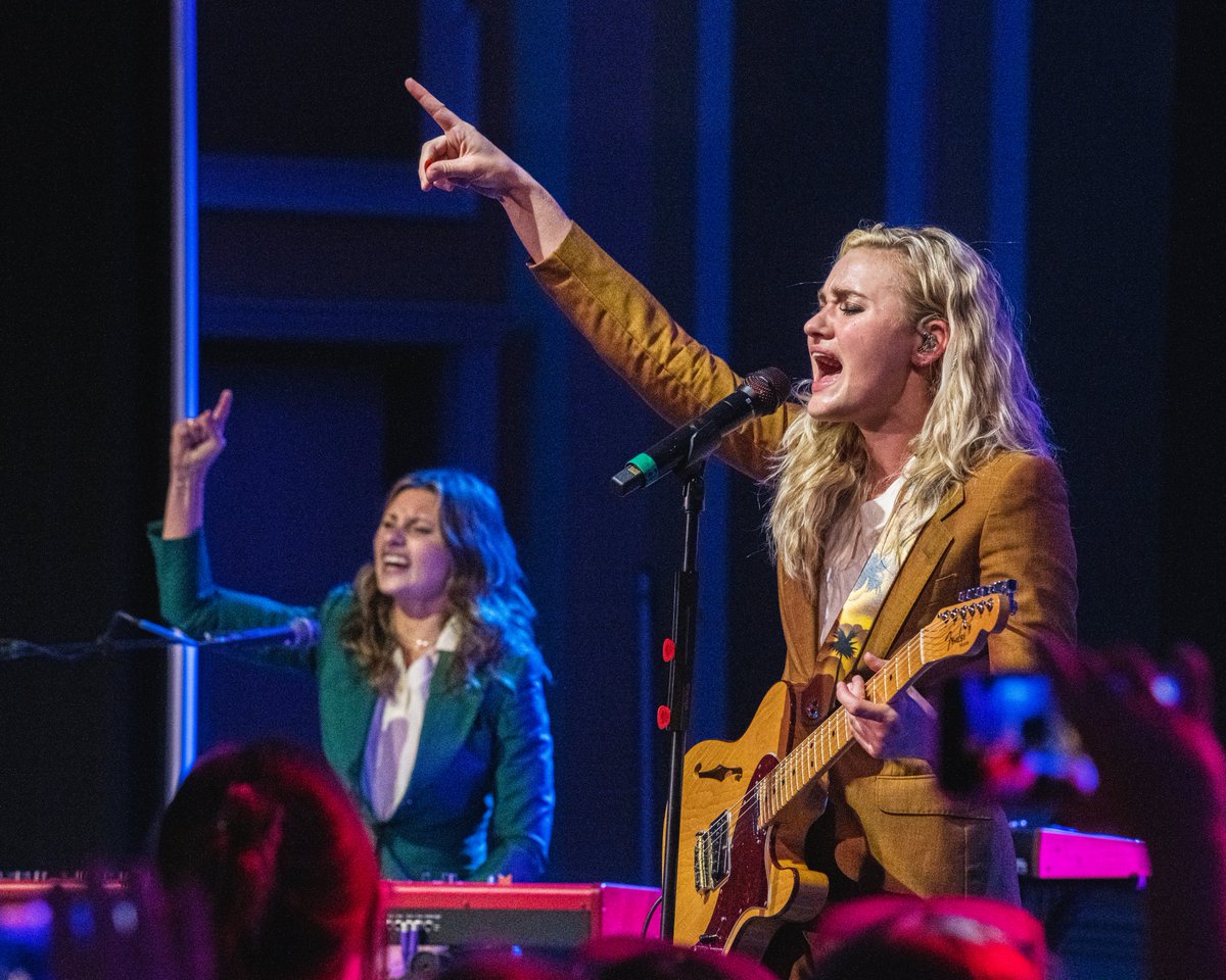 ohiou's tweet photo. Thanks to @alyandaj and @OhioUPC for a great #TBT concert at Baker Ballroom last night! 🎤 https://t.co/zQ2qXszmlB