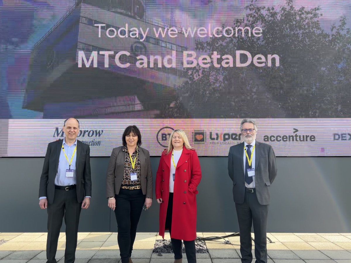 Linda Smith tweet media