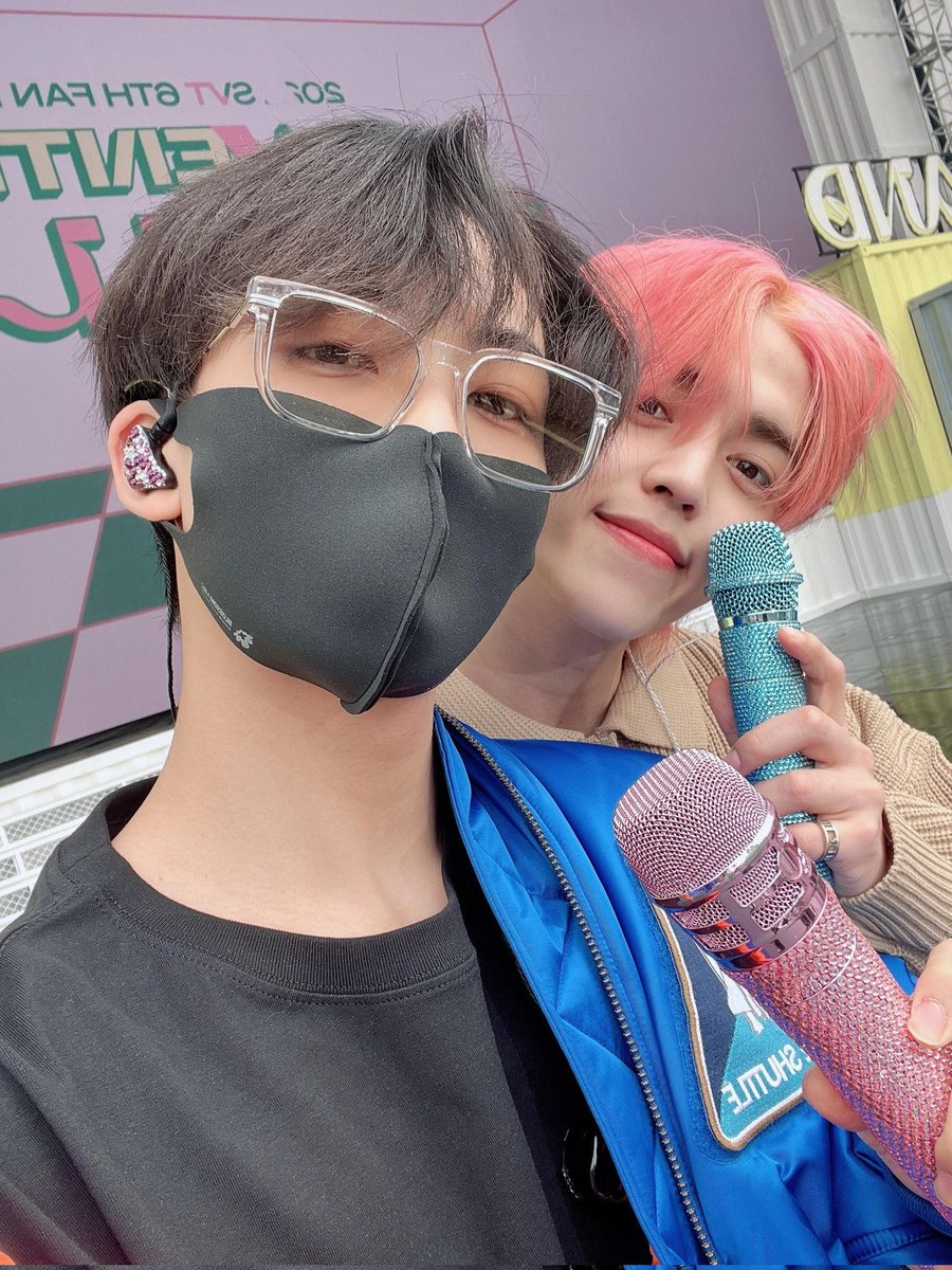 A photo of us from today's caratland!💞 

P.s : i miss my hubby even today