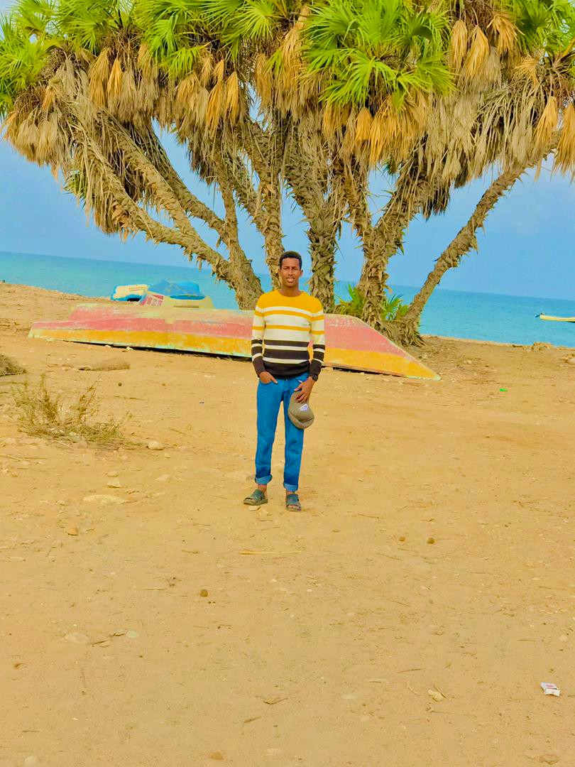 AbdirahiimHas14's tweet photo. Magaalo xeebeedka shallcaw, sanaag ,somaliland. https://t.co/bZVaaGTgb7