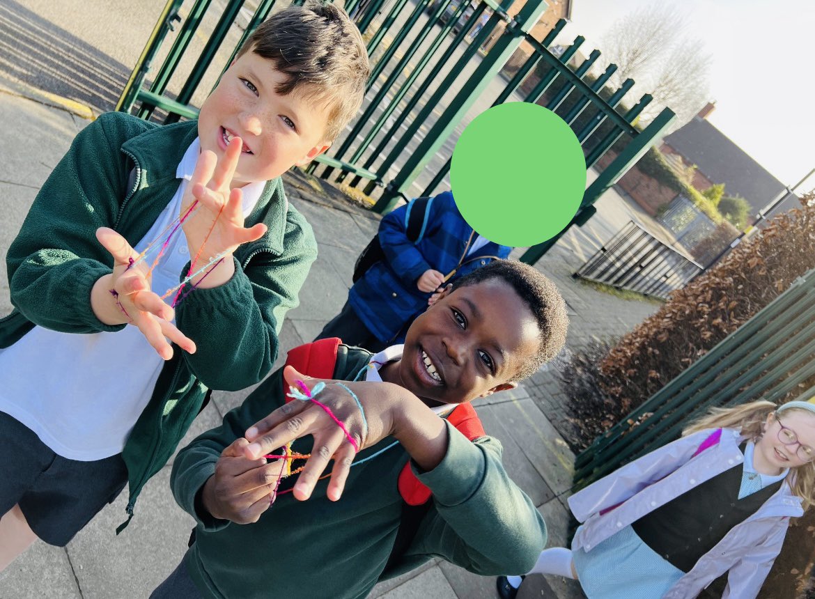 pennsprimary's tweet photo. Our craze of the week has begun and even the parents are getting involved. #crazeoftheweek cats-cradle https://t.co/f2CEsIG8TT