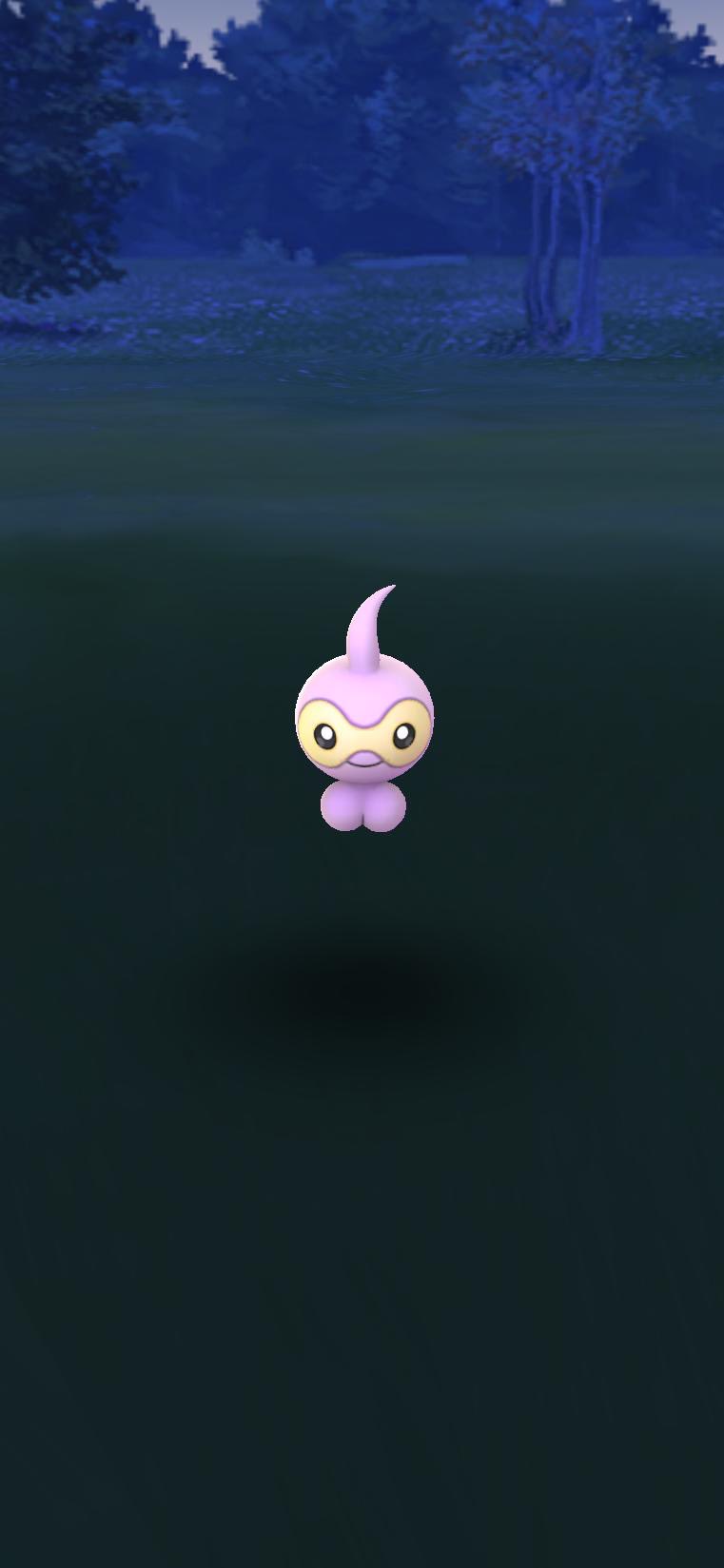 日々poke Jp 2日も色違いポケモンの音沙汰が無く 帰り道で色違い ポワルン の2体目が来た 未入手の ポワルン あまみずのすがた の色違いはどこ 明日から雨やな 公園スポットライトも微妙 Pokemongo ポケモンgo 色違いポケモン