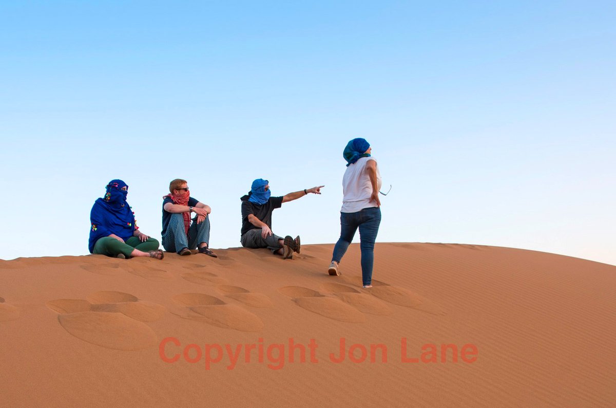 ‘Walk south 1000 kms and there’s only desert between here and Timbuktu!’ - Photo Jon Lane on a previous trip in Morocco. Join us this May and October. Limited places available. Photography adventure for small groups since 2014. heliconarts.co.uk/courses/morocc… #Morocco #Marrakech #PHOTOS