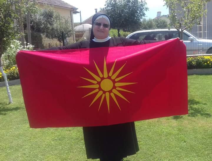Блог посветен на <a href="/SestraTatjana/">Sestra Tatjana Atanasova🇲🇰</a> соработник на издавачката куќа НОРША ИЗДАВАШТВО Скопје и неуморен борец за #МакедонскиотЈазик и #МакедонскиотНарод. Со овој блог во нејзин спомен да го исполниме аманетот што ни го остави 

sestratatjana.blogspot.com/?m=0