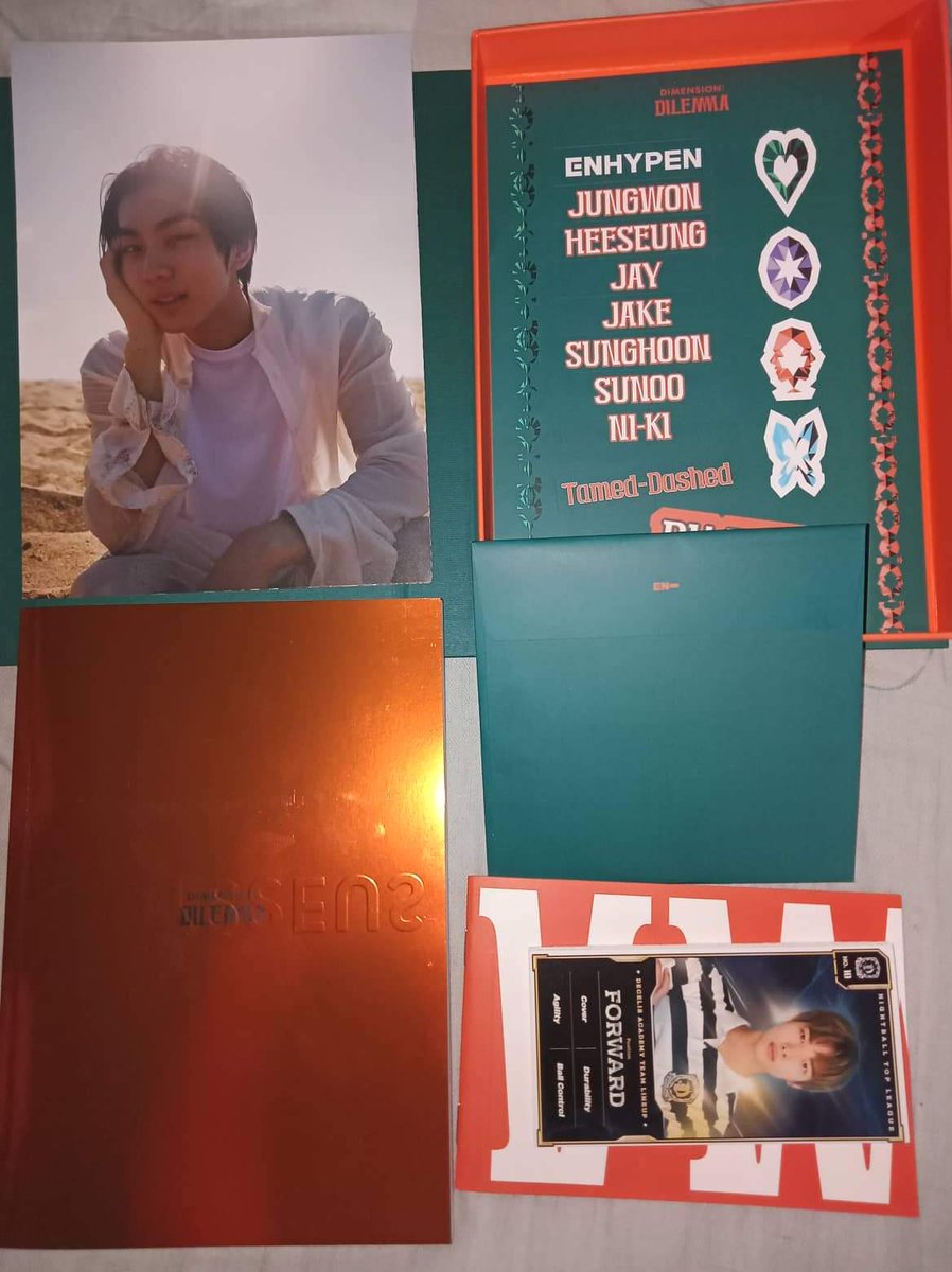 OHMerch_MNL's tweet photo. ONHAND - RUSH SELLING

Enhypen Dimension Dilemma
Available: Orange and Violet
Inclusions: what you see in the photos
no damages.

₱150

reply mine + payo/reserve

PRIO PAYO

🏷 wts lfb ph bts mots dvd one help rt @seoulskyePH @ENHYPENMARKETPH @BUDOLtingz_rt @yoonminie935 https://t.co/5qMFe4H064