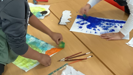 easton_academy's tweet photo. Year 4 have been artists this week, exploring pop art. They used a pop art style to create underwater scenes @DBAT_UK #popart #curriculum https://t.co/dqfghTaB8r