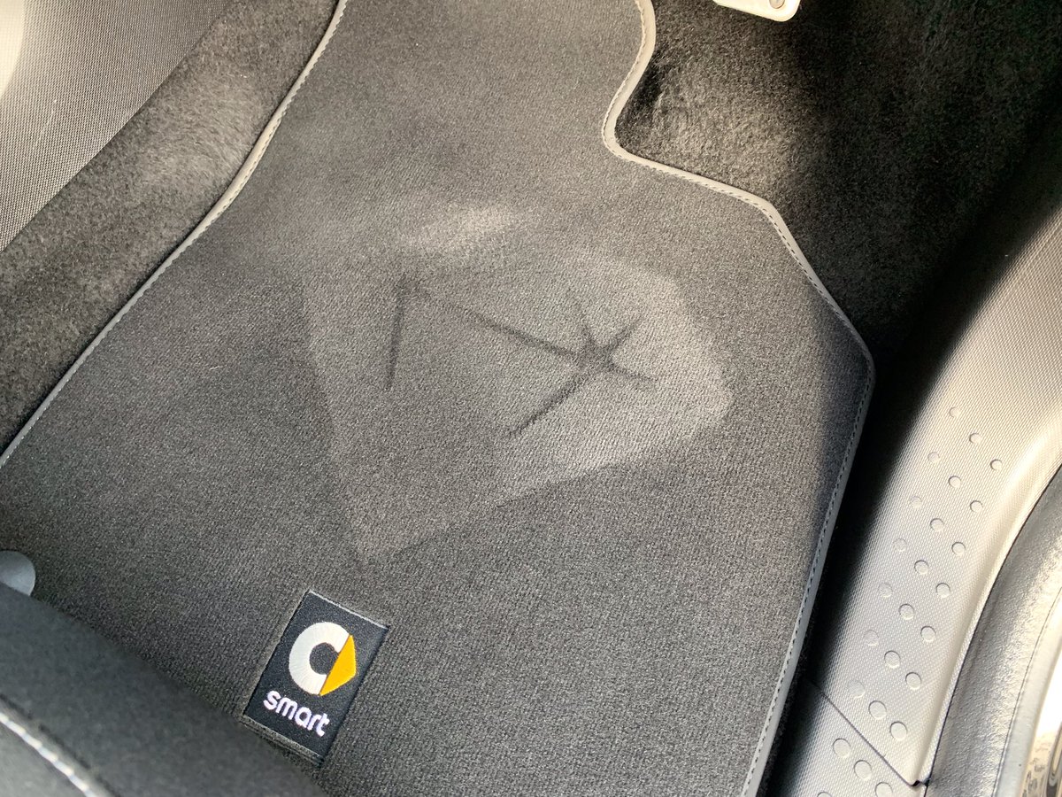 diamondacltd's tweet photo. Love it when we come back a month later for a #maintenancevalet and the diamonds are still obvious 😊 #itsthelittlethings #diamondacltd #smartcar #detailing #valeting #maintenancepackages #northeast #countydurham #northumberland #tyneside https://t.co/0VVn0875Ff