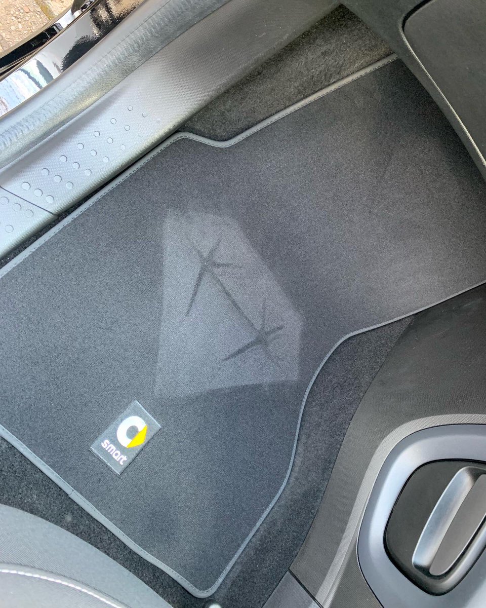 diamondacltd's tweet photo. Love it when we come back a month later for a #maintenancevalet and the diamonds are still obvious 😊 #itsthelittlethings #diamondacltd #smartcar #detailing #valeting #maintenancepackages #northeast #countydurham #northumberland #tyneside https://t.co/0VVn0875Ff