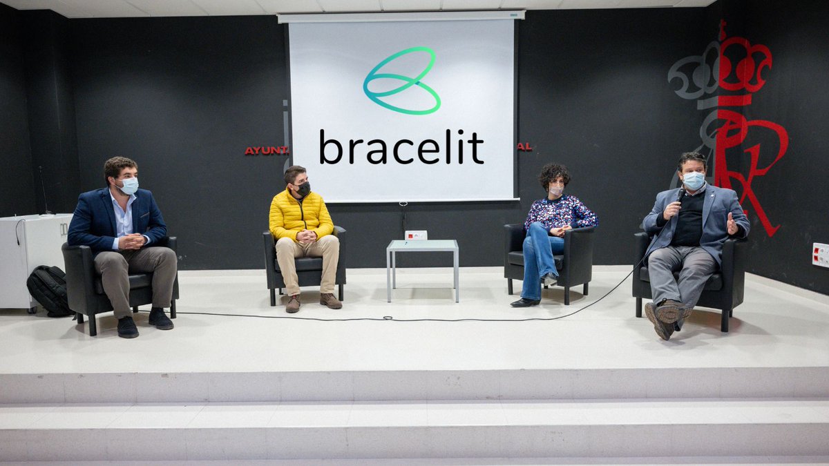 👉Ayer nuestro CTO &amp; Co- Fundador, Jose Antonio López Cárdenas, acudió para transmitir sus habilidades y conocimientos a la mesa redonda de "Emprender en #Jaen" en #AlcalálaReal 

👏Un placer acudir en nombre de <a href="/BracelitEs/">Bracelit</a> y contar nuestra experiencia. 
.
.
<a href="/Alcala_la_Real/">Alcalá la Real</a>