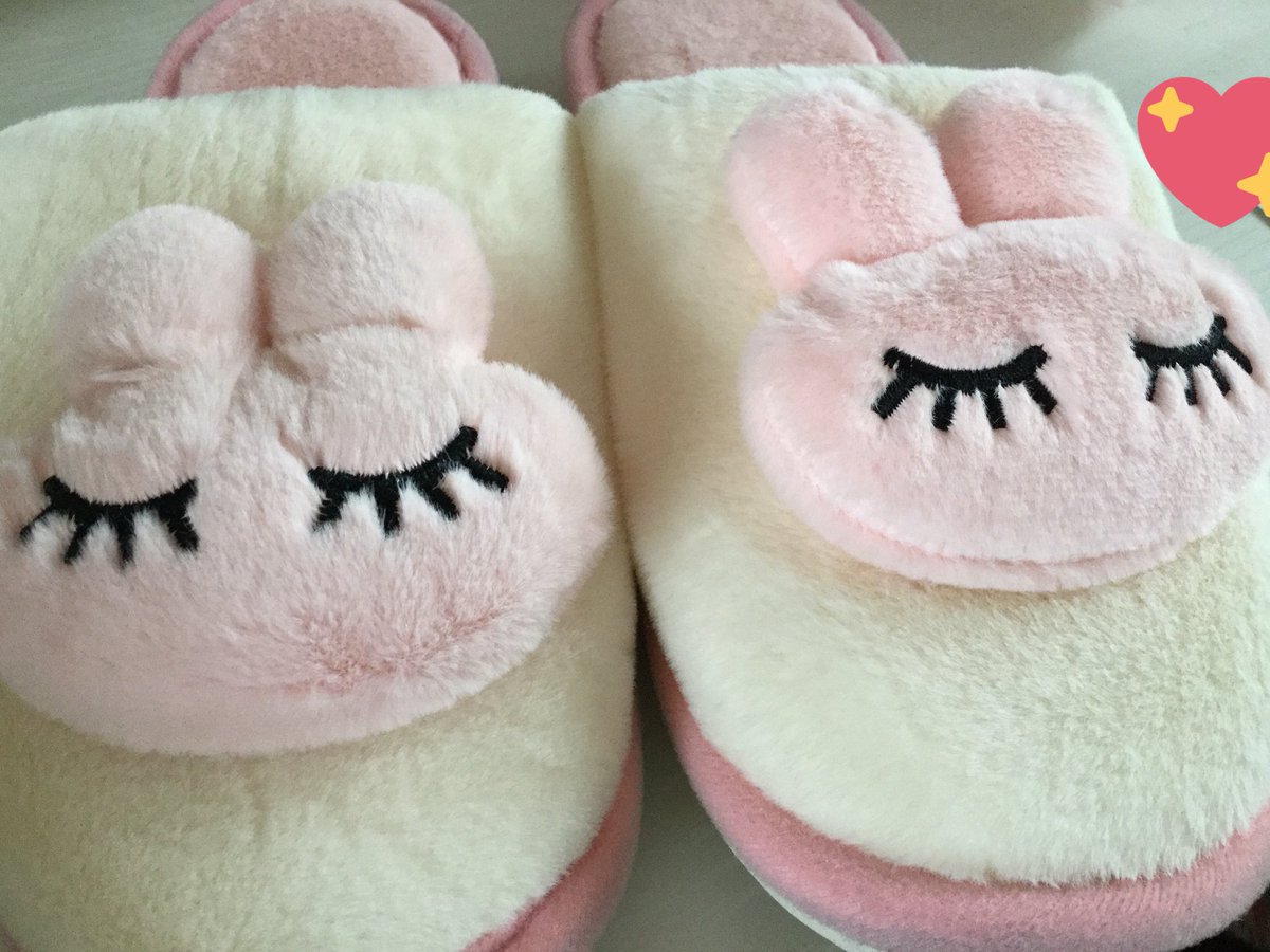 pancakee1105's tweet photo. こんばんは！見て、かわいいスリッパ買ったから自慢しにきた🐹💗 https://t.co/IbKOfqROaI