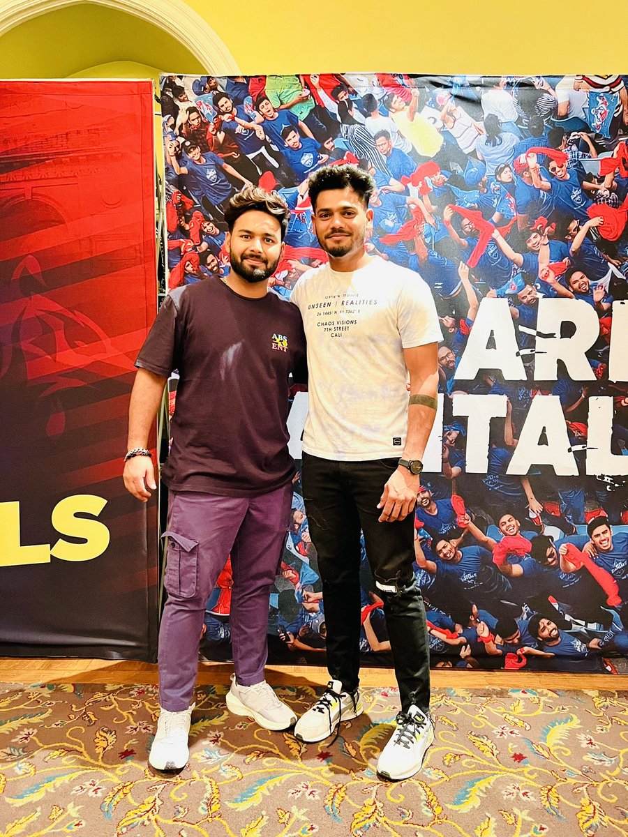 ripalpatel28's tweet photo. ❤️ @RishabhPant17 @akshar2026 https://t.co/M1Q1j35ewT