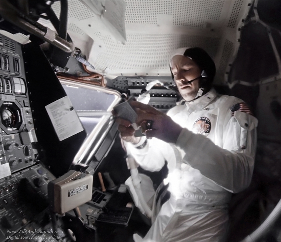 AndySaunders_1's tweet image. Jim Lovell turns 94 today!
For the occasion, here's a higher res version of the image I produced of him from the small format 16mm film.
It was the cover shot for NASA's 50th anniversary Apollo 13 film (bit.ly/3tFRD1S)
More Apollo 13 images here: bbc.co.uk/programmes/p08…