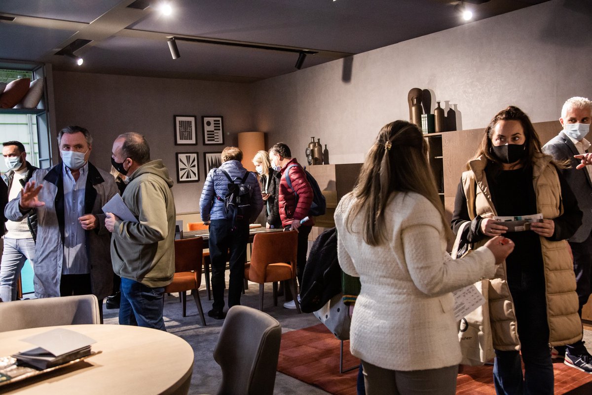 🛋️ Los profesionales llenan los cuatro pabellones de <a href="/feriamueblezgz/">Feria del Mueble</a> 2022.

ℹ️ Más info: afe.es/es/noticia/los… 

#FMZ2022
#AsocFeriasEsp #ferias #FeriasSeguras