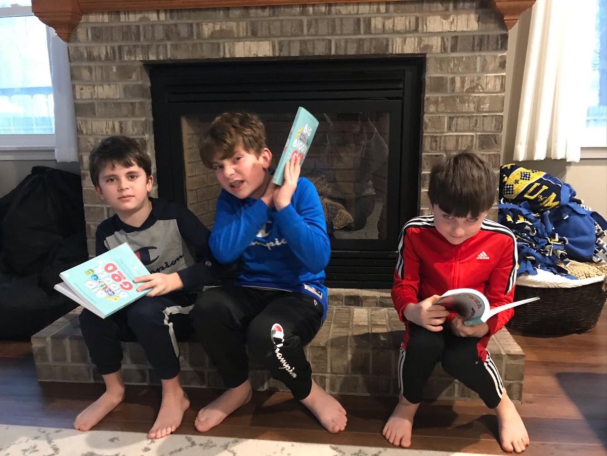 reviewermom's tweet photo. These three. 😍😍😍
Expressing their feelings. 🤣🤣🤣

https://t.co/3YzybNq4MW @RoseKidzBooks @TyndaleHouse @Christianbook https://t.co/GJAa85B7QB