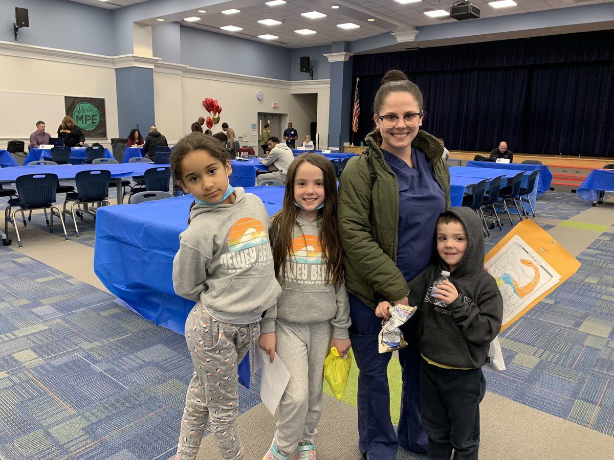 Lavina_BSD's tweet photo. BSD Kindergarten Registration Night. We are serious about coming together to meet our new scholars and their families. Great Night! https://t.co/RVoNU3Ig4C