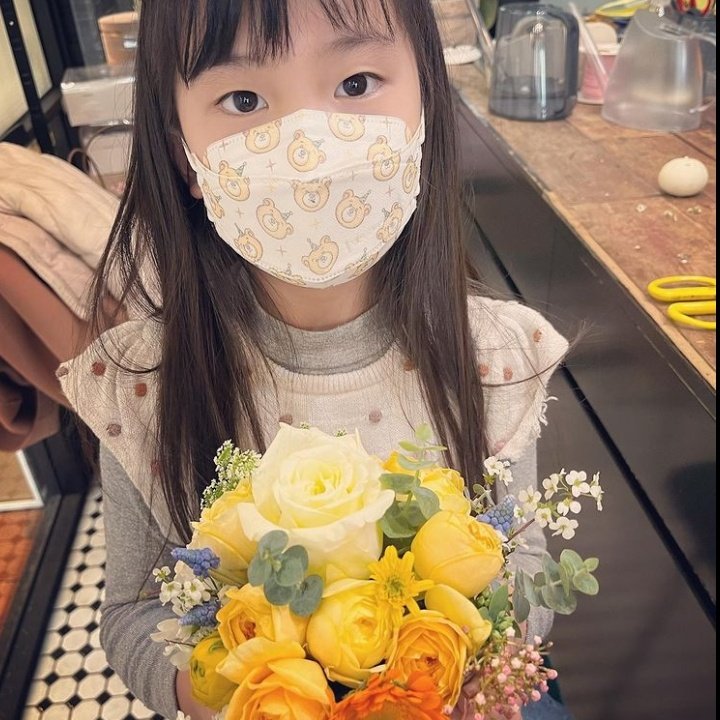 loheearchives's tweet photo. My dear #Lohee is with her moma @islandgirl_81! New post : D https://t.co/fTpC9sntpp