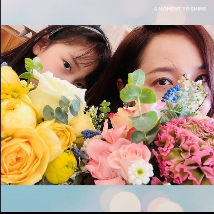 My dear #Lohee is with her moma <a href="/islandgirl_81/">유진_yoojin_eugene</a>! New post : D