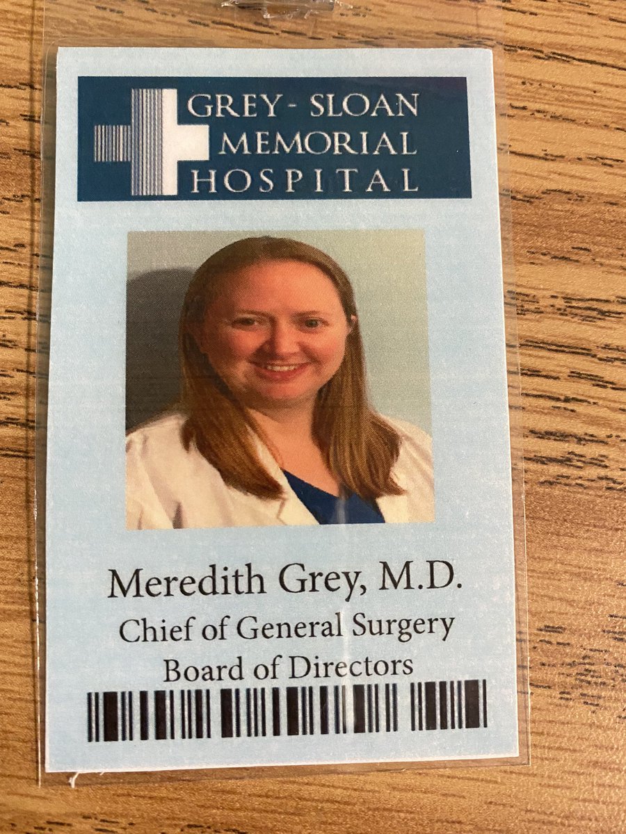 emmalia02's tweet photo. It’s dress like your favorite character day at work today. Dr. Meredith Grey reporting for duty @EllenPompeo @GreysABC https://t.co/94UUX8NL47