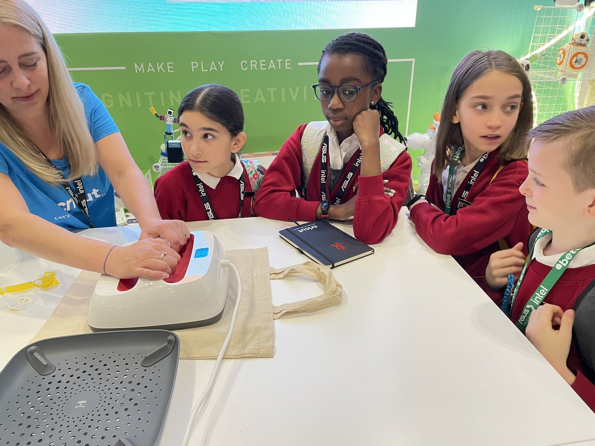 RotherfieldPrimary tweet media