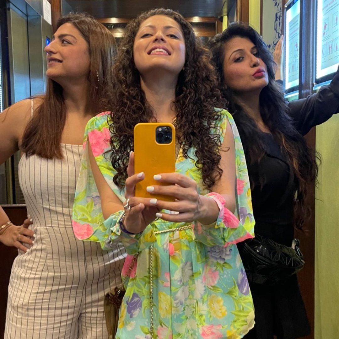 Celebs_Gallery's tweet photo. #DrashtiDhami with #Aartipuri

#Madhubala https://t.co/oXOCZVUonK