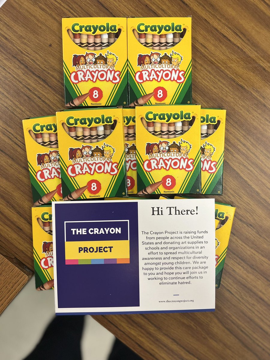 swilmotdoxey's tweet photo. THANK YOU #TheCrayonProject for donating these multicultural crayons to my 5th grade classroom. These @CloverHillES leaders are so excited to be able to express themselves! https://t.co/Vz0Axc5d3e