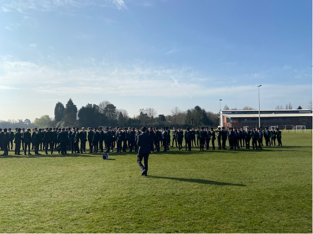 agsb_official's tweet photo. Perfect weather for our Whole School Photo this morning. All the students looked very smart and cooperated exceptionally well in what was a huge logistical exercise. Well done! #AgsbValues https://t.co/W3DbERGB3h