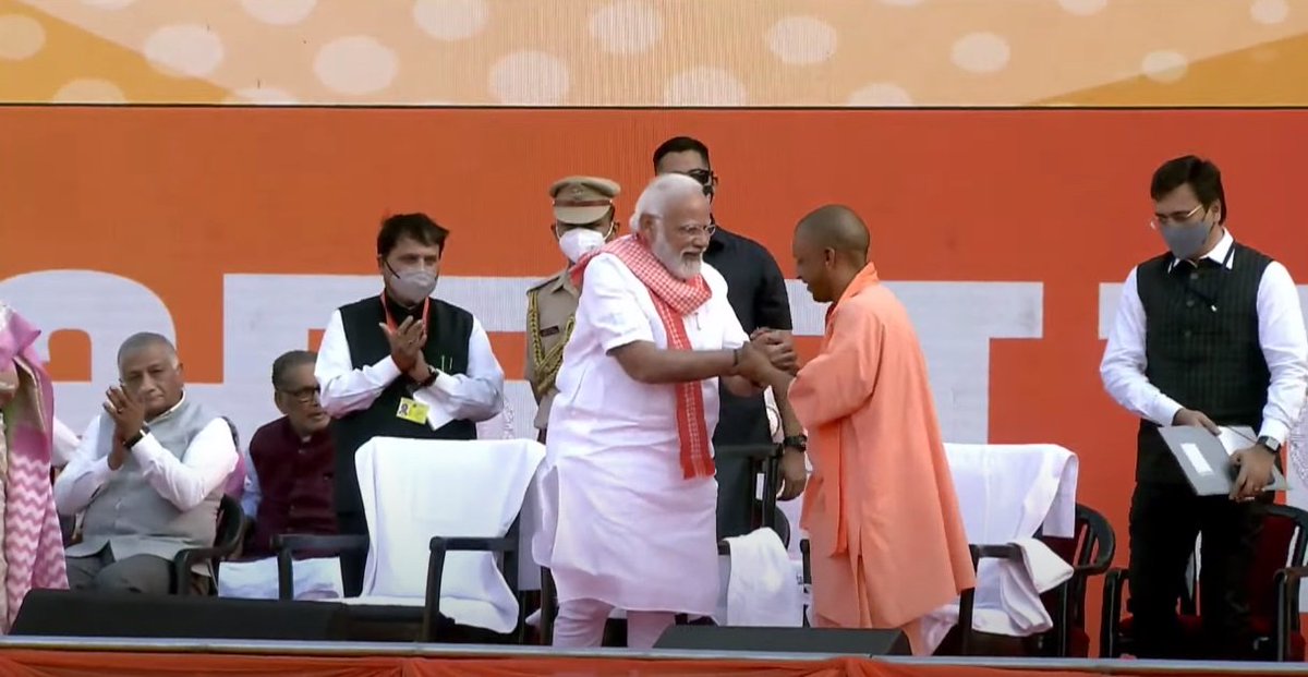 pcsarangi's tweet photo. Shri @myogiadityanath takes oath as the Chief Minister of Uttar Pradesh for the second consecutive term. https://t.co/ayw0V73mbH