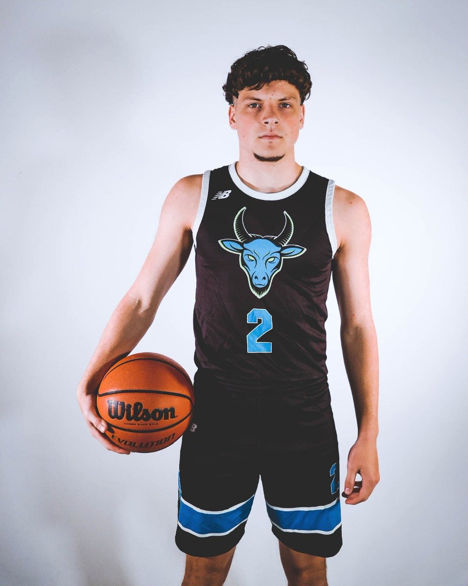 CombineMbb's tweet photo. Team leaders:
HS National - Jayden Epps
PG Black - Jayden Brewer
HS Regional - Liam Craven
PG White - Moise Tefy
HS Global - Christian Smith

Jayden Brewer's teammate Jacob Cooper was 2nd overall, and set the record for most consecutive 20pt games. https://t.co/4hRPLdEOSb