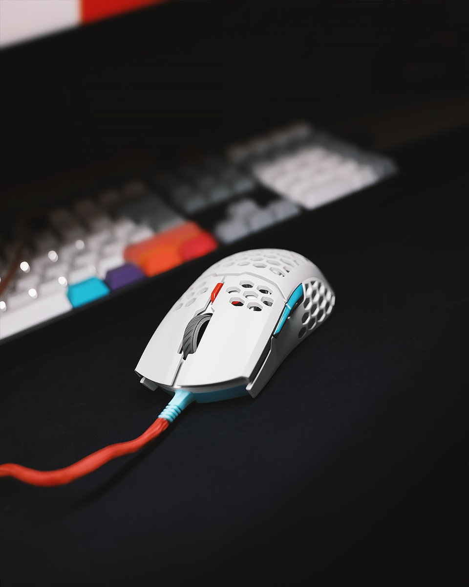 CoolerMasterGER's tweet photo. Ein bisschen Retro schadet nie👾
Besitzt du Dinge im Retro-Stil?
📷 MM711 | @wearemaxgaming
#CoolerMaster #MakeItYours #MasterMouse #MM711 #TGIF https://t.co/KSeNpYIHGD