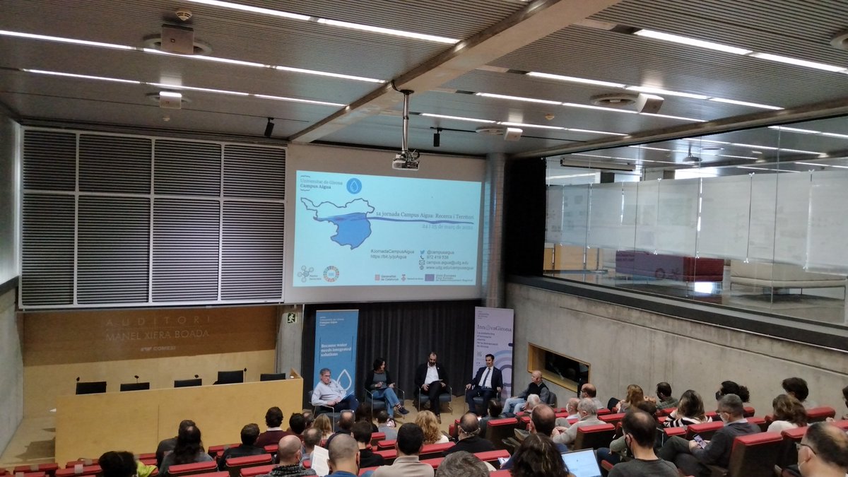 cabal_ambiental's tweet photo. Avui assistim a la #JornadaCampusAigua
#Aigua i #EmergènciaClimàtica a les #ComarquesGironines: reptes i solucions, que organitza @campusaigua, i aprenem dels diferents projectes de recerca i gestió que s'hi presenten. https://t.co/vm4UHiIPzV