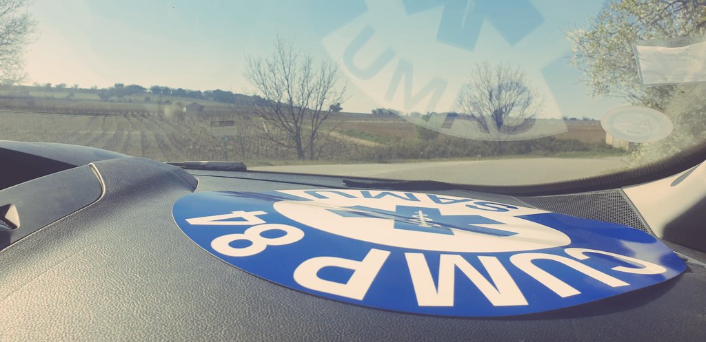 cump_84's tweet photo. La #CUMP84 est mobilisée depuis début mars pour la prise en charge d'urgence médico psychologique des personnes déplacées d' #Ukraine️ sur le département du #Vaucluse, sur les centres d'hébergement d'urgence mis en place, en lien avec @Prefet84 @ARSPaca #allervers #solidaires https://t.co/OoT9H6TX6z