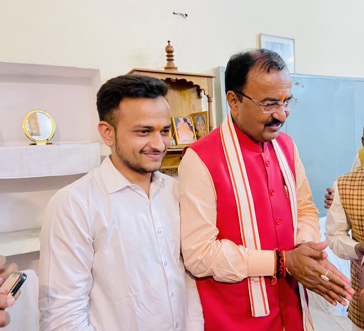 AdityaSdangi's tweet photo. उत्तर प्रदेश सरकार में पुनः उप मुख्यमंत्री के रूप में शपथ ग्रहण करने पर मा. श्री केशव प्रशाद मौर्य  जी, आपको हार्दिक बधाई एवं उज्ज्वल कार्यकाल की शुभकामनाएं।
@kpmaurya1 https://t.co/z2CLHRqO3u