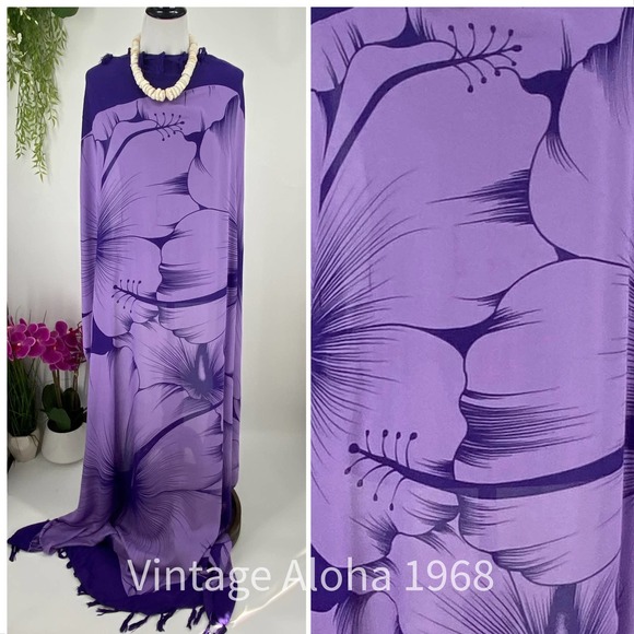 ShopZOOMnow's tweet photo. So good I had to share! Check out all the items I'm loving on @Poshmarkapp #poshmark #fashion #style #shopmycloset #bebe #vintagealoha1968 #reebok: https://t.co/odtxHxGFqI https://t.co/r6JiIC40aQ