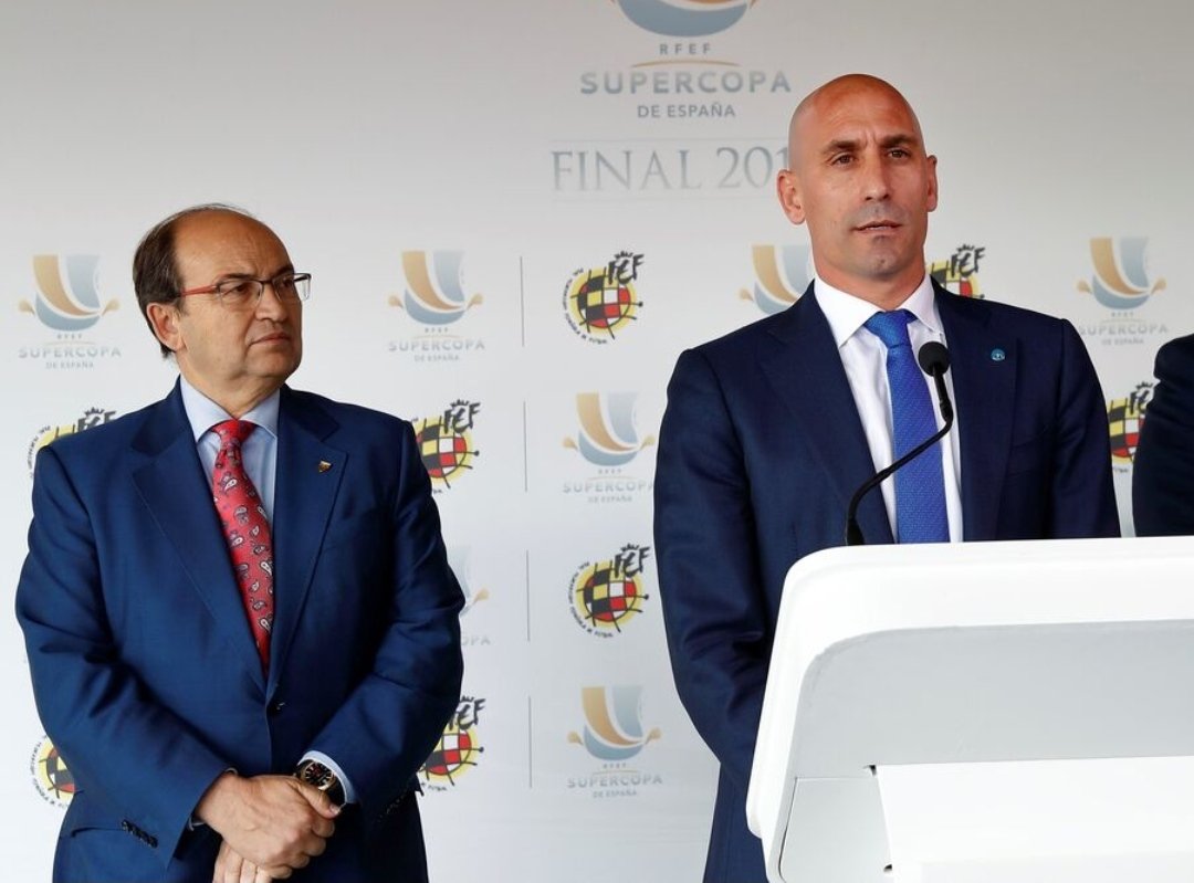 🏆 El #SevillaFC pide a la RFEF, de cuya directiva es vocal José Castro, 100 entradas para la final de la Copa del Rey del 23 de abril en La Cartuja entre el #RealBetis y el #ValenciaCF 👇 mundodeportivo.com/futbol/2022032…