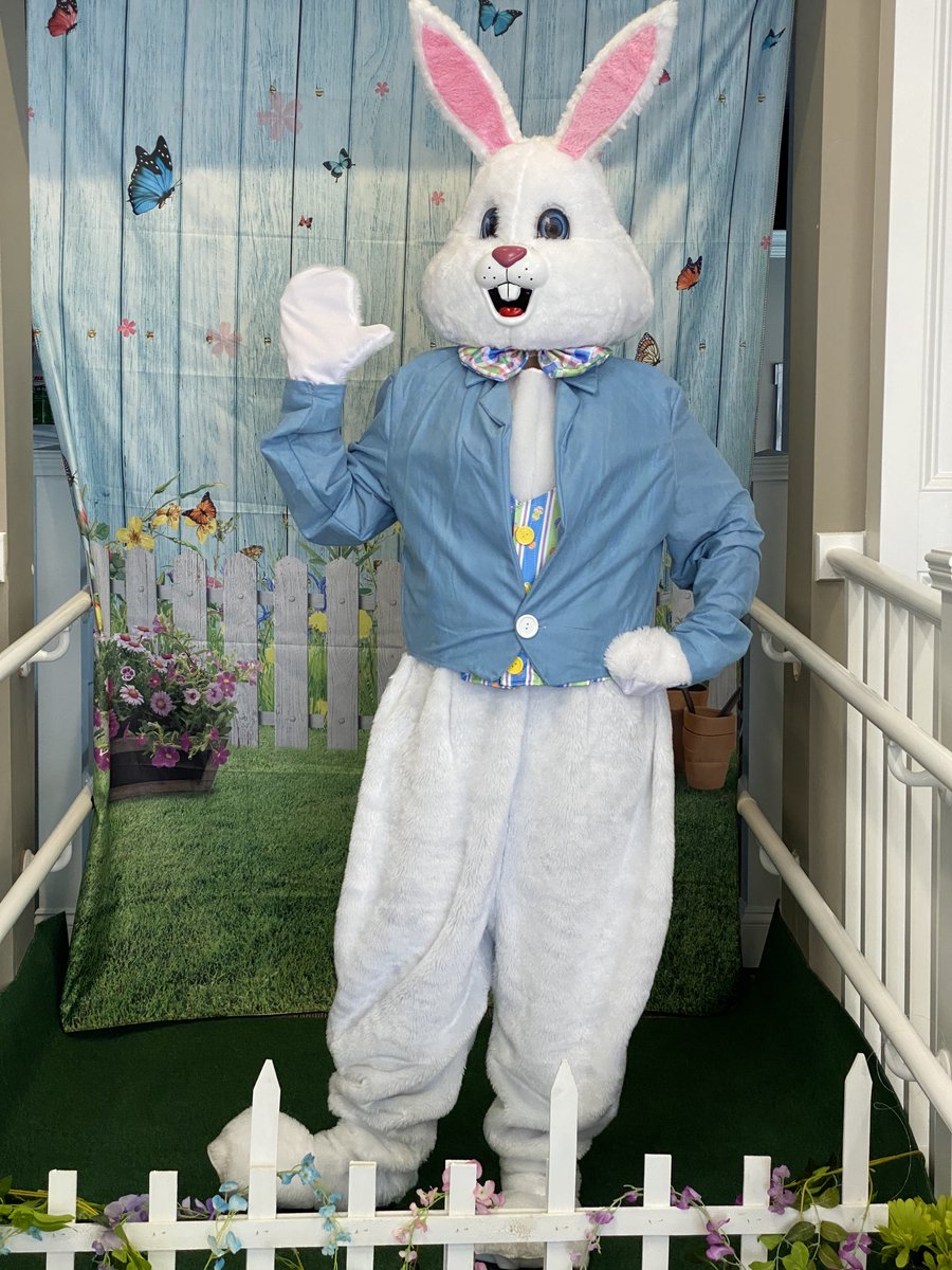 Save the Date! The Easter Bunny will be <a href="/BoroSugar/">BORO SUGAR SHACK</a> on Sunday April 10th from 12-4 - Bring the kids, a camera and your smiles! Free event - the Bunny is "Eggcited" to see everyone!